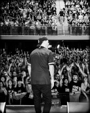 Fabrizio Tarducci Instagram - Sold out ieri sera a Roma per l’ultima data del tour, l’Auditorium era in fiamme! Grazie a tutti voi che avete cantato, urlato e fatto i cori da sotto il palco. Grazie @friendsandpartners @bigpicturemgmt @pier_castellini @winston.adom @maisappeal @teoberlin @friggy @theo_riginalone @pitcholee @rockdreamsrl per averlo reso possibile.