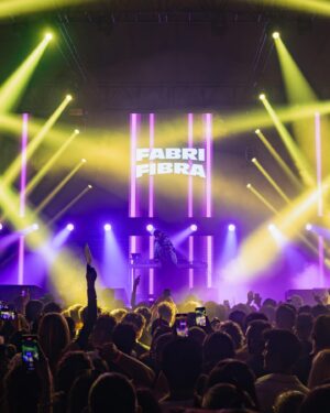 Fabrizio Tarducci Instagram - Comacchio e Bologna, grazie per Halloween. Ci vediamo sabato 4 al Number One, Corte Franca.