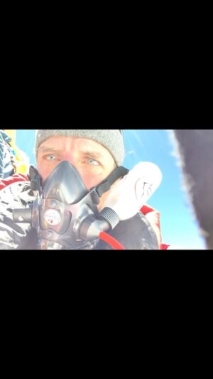 Facundo Arana Instagram - Un 23 de mayo como hoy en el 2016, la campaña Donar Sangre Salva Vidas llegó a la cumbre del Everest, el lugar más alto de toda la tierra. Tengo recuerdos inolvidables! Gracias @alexiakeglevich por hacerlo posible!
A @tendi_mg por ser un amigo y guía extraordinario, Y a todos esos compañeros de ruta inolvidables con quienes tuve el lujo de caminar la montaña..
CUUUMBREEEEE..!!!