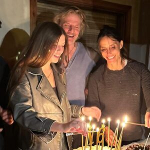 Facundo Arana Instagram - No puedo mejorar ésto. Ni en esta vida ni en las que vengan.. Que el tiempo se detenga para siempre..! Felices 16, Cachorra del Alma! #SweetSixteen