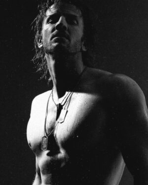 Facundo Arana Instagram - Buenas noches! , Dobrú noc! , Good night! , Gute Nacht!, καληνυχτα!, Buona Notte!, jó éjszakát!, Bonne nuit!, спокойной ночи!, iyi geceler!, lahko noč!, Надобраніч!, dobrou noc!, ! לילה טוב, po pai!!, қайырлы түн!, ደህና እደር!, शुभ रात्री!, noapte bună!, hayrli tun!! #TBT 🏍️ @machadito_arte