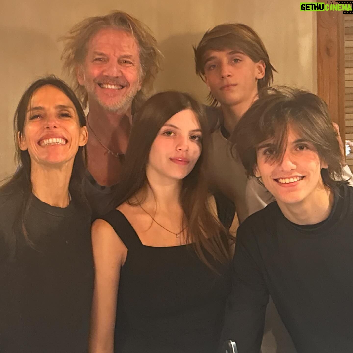 Facundo Arana - 48.5K Likes - No puedo mejorar ésto. Ni en esta vida ni en las que vengan.. Que el tiempo se detenga para siempre..! Felices 16, Cachorra del Alma! #SweetSixteen