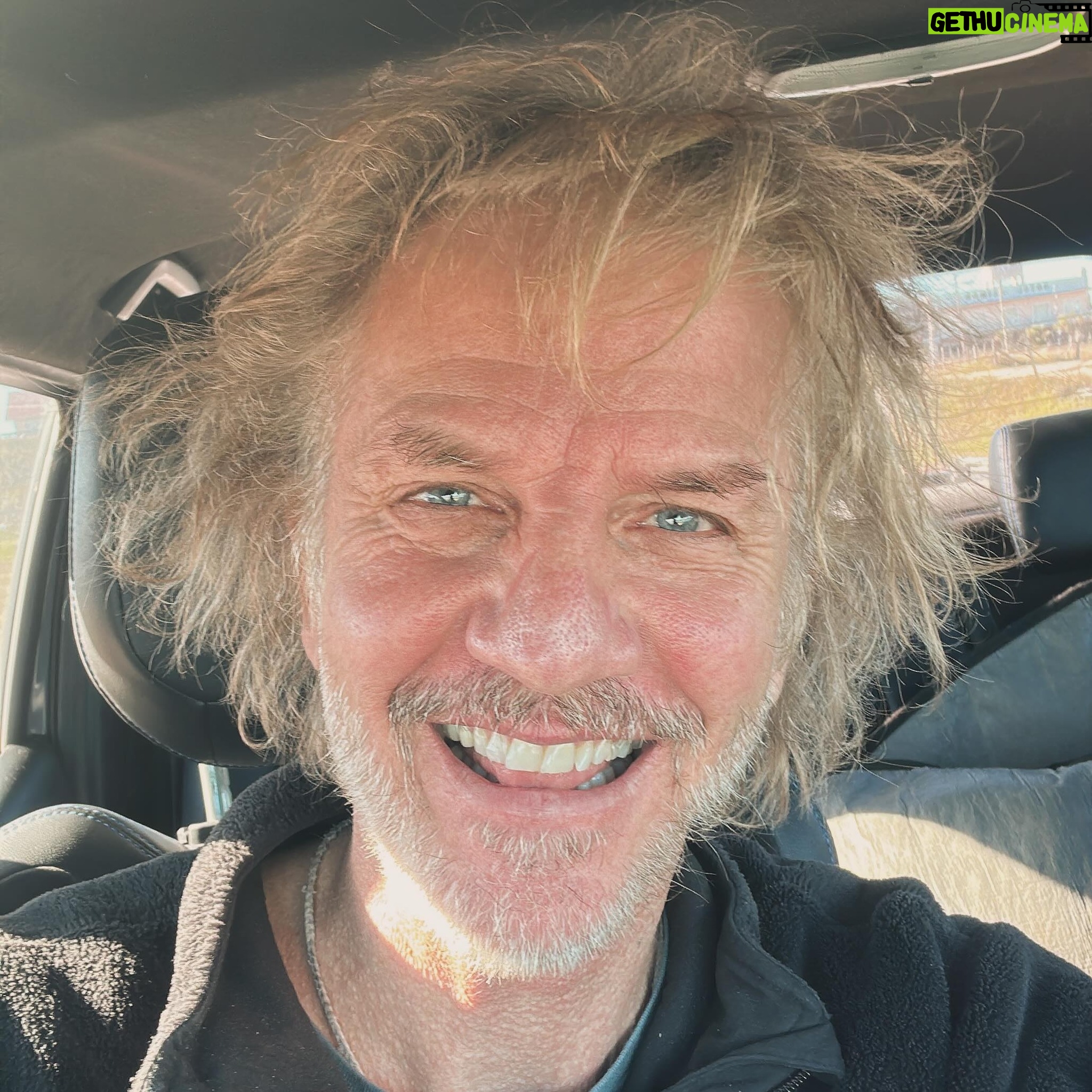 Facundo Arana - 8.5K Likes - Buen Sábado para todos!! 🏄🏽♀️🏄🏄🏾♂️☀️🌊🌺 cara de que Hay Olas!