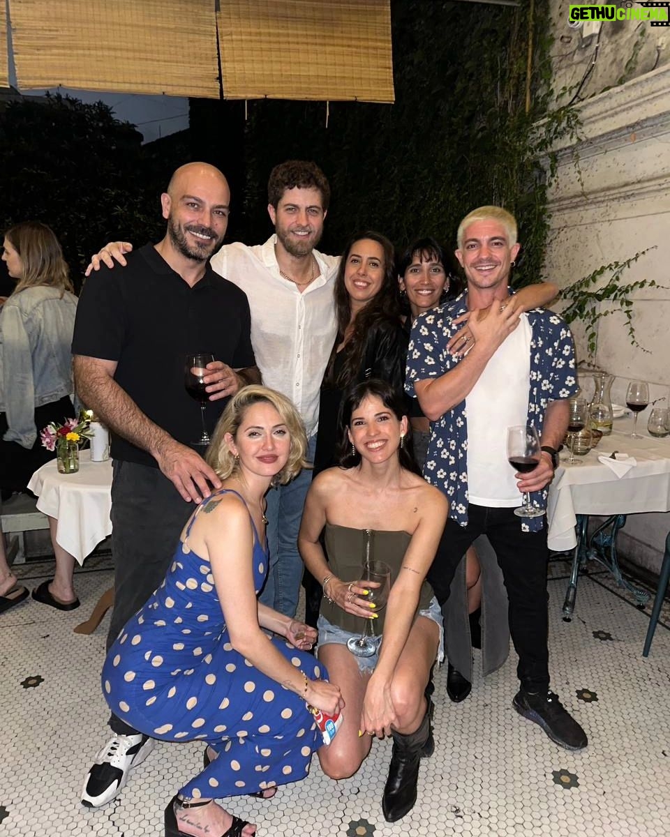 Facundo Gambandé - 21.1K Likes - Cumple 34 más que Feliz!!
Gracias a @milion_argentina por recibirme junto a mis amigos para pasar una noche hermosa! ❤️💥✨️