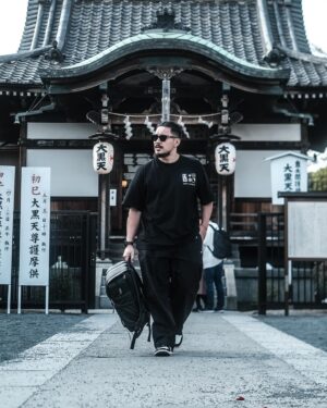 Fadi Iskandar Instagram - サメはトマトを食べる