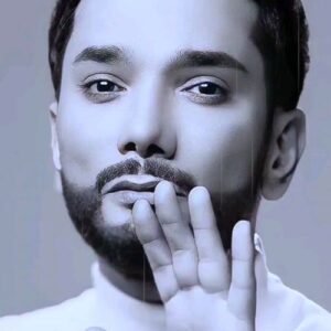 Faiq Ağayev Instagram - "Bir daha" | solo | 1995

mus: @eldarmansurov_official
söz: Pənah Rüstəm

#faiqagayev 
#singer
#megastar 👑
#fyp