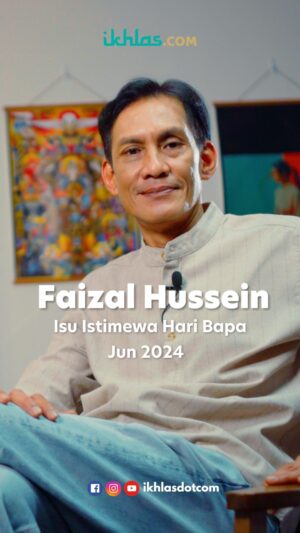 Faizal Hussein Instagram - “Saya mengenali isteri saya sewaktu kami melakukan projek teater bersama. Sepanjang proses rehearsal dan show berlangsung, saya hanya memandang dia dari jauh. Kami tidak pernah bercakap, walaupun hati masa itu sudah tertarik padanya. Semuanya sebab teringat nasihat bapa (Seniman Veteran, Hussein Abu Hassan) tadi, jangan dekat tempat kita cari makan, kita ‘berak’ (buat onar) dekat situ.”

Mengangkat tema hari bapa bulan Jun ini, IKHLAS bawakan personaliti cover pertama iaitu @faizalhusseinofficial . Figura hebat ini membuka kisah pahit manis bersama arwah bapa yang juga merupakan idolanya sepanjang hayat. 

Baca lanjut kisah ini di: https://ikhlas.com/blog/ms/my/

Penulis & Penyelaras: Ayu Nadirah
Arahan Seni: Yantie Basharudin
Fotografi: Umair Mohamed
Videografi: Kamil Azim, dibantu Arif Ismail
Lokasi: @pucksandfriends 
Pakaian Faizal Hussein: @petitmoi.my & @maisontoha 

#ikhlasdotcom #ikhlasblog #malaysia #coverstory #behindthescene #emagazine #magazine #blog #artismalaysia #faizalhussein #ikhlasdotcom #petitmoi #maisontoha #viralmalaysia #fathersday