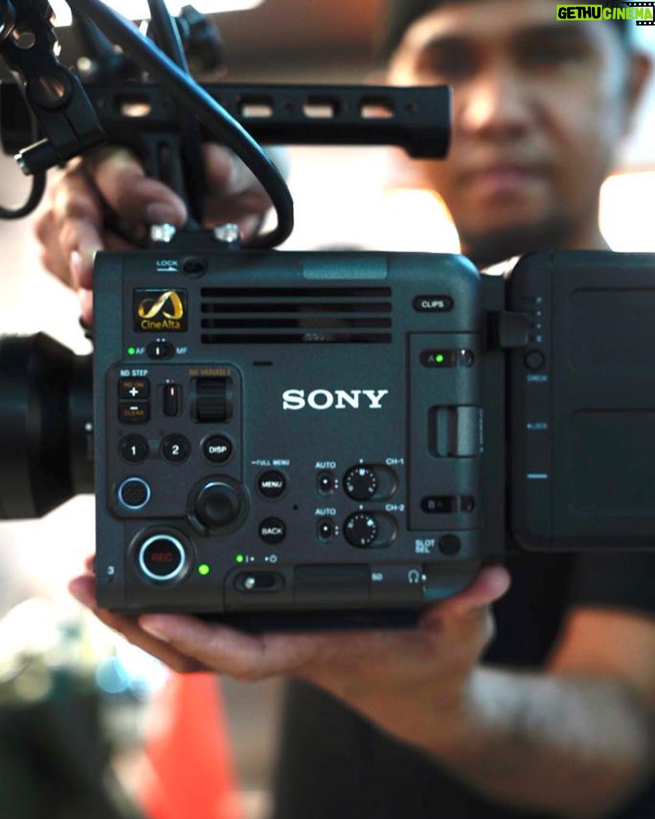 Fajar Bustomi - 329 Likes - Buat Temen2 yg Penasaran dengan Kamera Terbaru Sony Burano. Bisa langsung ke acara Doss vaganza 2023 mulai tgl 2-5 nov 2023 di Grand indonesia. #sonyalpha_id