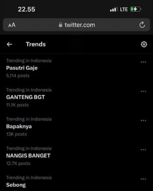 Fajar Bustomi Instagram - BIsmillah… “Pasutri Gaje” Story from LINE WEBTOON by @annisa_nisfihani
7 Februari 2024 di Bioskop
Jangan lupa follow untuk dapetin update film #PasutriGaje
@officialpilarez @itsmebcl @indrowarkop_asli @irawbw @nadinealexandradewi @arifinputra_ @zsazsautari @andreastaulany @t_orasudi_ro @mieke_amalia @m.iqbal_sulaiman @joshiafderico @kikysaputrii @tjgukguk @tommylimmm @therealtarzan2115 @mayawulan @ephy.pae @babyjvnc @encebagus_@aphang_alimsudio