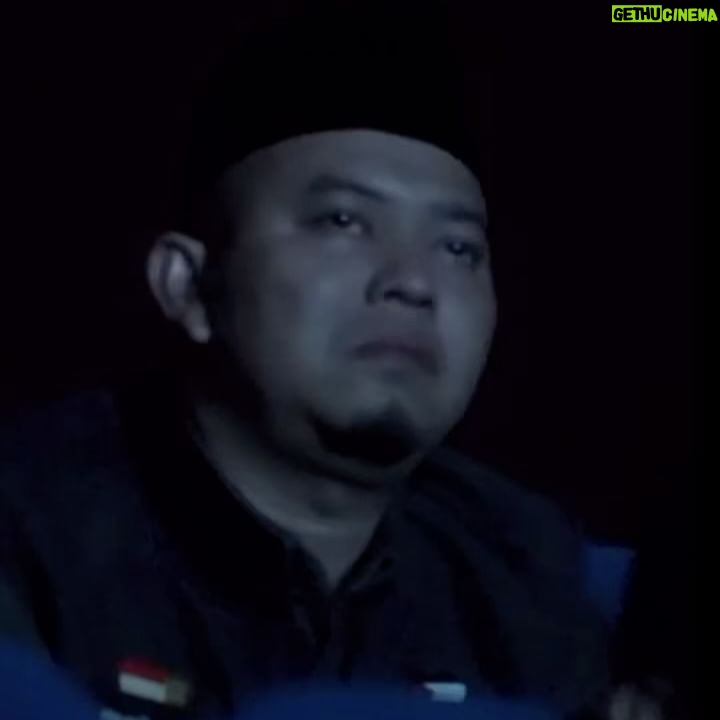 Fajar Bustomi - 243 Likes - Jazakallahu khairan katsiran Ustadz @luqmanulhakimpontianak dan teman-teman di Pontianak yang sudah menyempatkan waktunya untuk hadir dan nonton bersama film Hamka & Siti Raham Vol.2. Jazakumullah Khairan Katsiran Wa Jazakumullah Ahsanal Jaza.
Barakallahu fiikum..