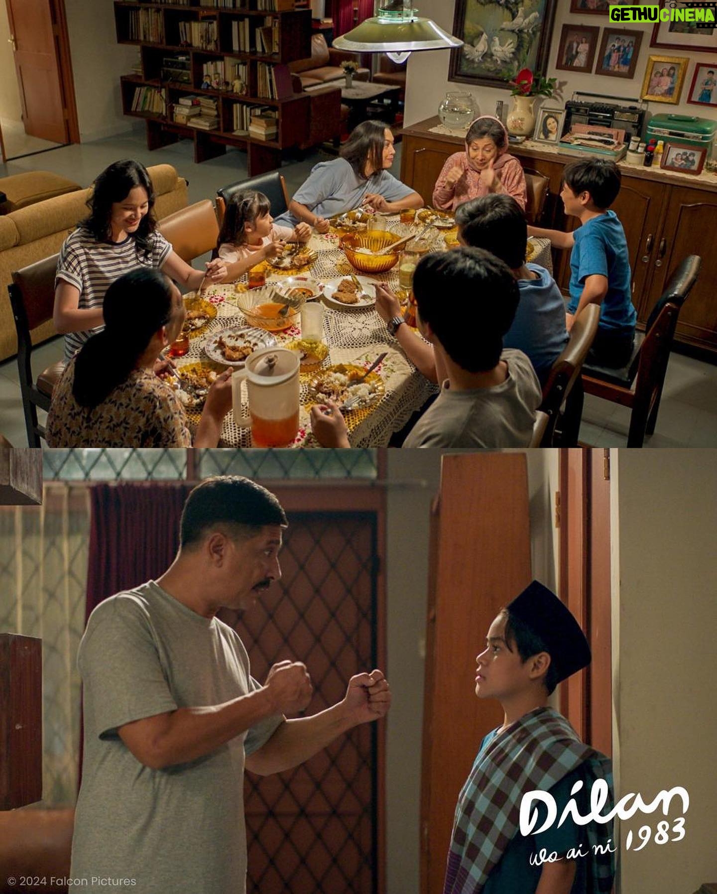 Fajar Bustomi - 2.8K Likes - Ini dia Firstlook Film #𝐃𝐈𝐋𝐀𝐍𝟏𝟗𝟖𝟑𝐖𝐎𝐀𝐈𝐍𝐈 💛
Tayang 𝟏𝟑 𝐉𝐔𝐍𝐈 𝐃𝐈 𝐁𝐈𝐎𝐒𝐊𝐎𝐏! 🎬
Dan jangan sampai ketinggalan juga PRE ORDER DILAN 1983 pada 7-16 Mei 2024!
Dapatkan di:
bit.ly/dilan1983
info lebih lanjut cek di @mizanpublishing
@adhiyat7 @maleaemma @asheladz @muzakki.ramdhan @keanuazka08 @cleo_hn115 @shaniadiva.idolacilik @ferdy_fas @zayyansakha @sulthanhamonangan @graciellaabigail @annisahertami @quentin_stanislavski_kusnandar @bucek @irawbw @daanaria @queen.lubiss @pidibaiq @fajarbustomi @er1ca