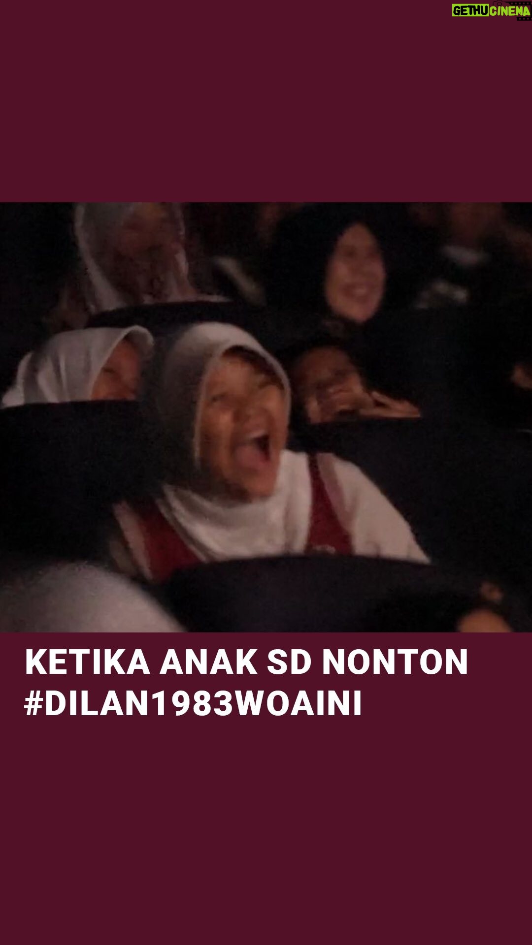 Fajar Bustomi - 779 Likes - Yak ampun sampai segitu hebohnya anak-anak ini waktu nonton #Dilan1983WoAiNi, dari yang ngakak gak karuan sampai nangis keluar Bioskop, gemashh banget sih kaliaaan… 😂😂😂
Sepertinya bagi mereka related krn mungkin persoalan mereka hadapi ada kesamaan dgn Dilan, Keluarga dan Teman-temannya 🥰🤗
Film #𝐃𝐈𝐋𝐀𝐍𝟏𝟗𝟖𝟑𝐖𝐎𝐀𝐈𝐍𝐈 💛
BESOK TAYANG 𝐃𝐈 𝐁𝐈𝐎𝐒𝐊𝐎𝐏! 🎬
@adhiyat7 @maleaemma @asheladz @muzakki.ramdhan @keanuazka08 @cleo_hn115 @shaniadiva.idolacilik @ferdy_fas @zayyansakha @sulthanhamonangan @graciellaabigail @jonathanalvaro.s @annisahertami @quentin_stanislavski_kusnandar @bucek @irawbw @daanaria @queen.lubiss @pidibaiq @fajarbustomi @er1ca @aphang_alimsudio