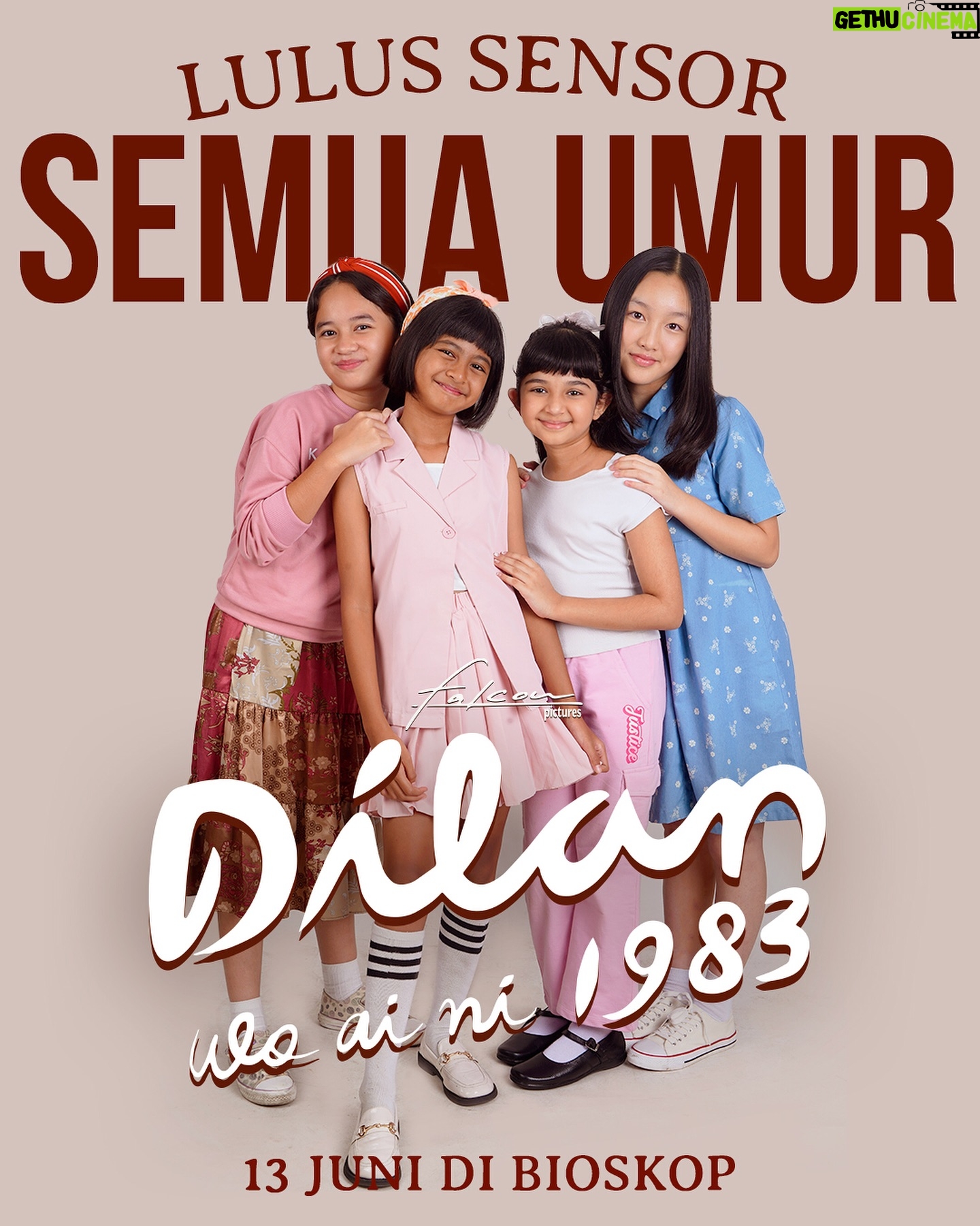 Fajar Bustomi - 10.6K Likes - Lulus Sensor SEMUA UMUR! 🤩🤩🤩
Bawa adik-adik, ponakan atau tetangga ke Bioskop bole banget kaaakk 🥰🤗
Film #𝐃𝐈𝐋𝐀𝐍𝟏𝟗𝟖𝟑𝐖𝐎𝐀𝐈𝐍𝐈 💛
Tayang 𝟏𝟑 𝐉𝐔𝐍𝐈 𝐃𝐈 𝐁𝐈𝐎𝐒𝐊𝐎𝐏! 🎬
@adhiyat7 @maleaemma @asheladz @muzakki.ramdhan @keanuazka08 @cleo_hn115 @shaniadiva.idolacilik @ferdy_fas @zayyansakha @sulthanhamonangan @graciellaabigail @jonathanalvaro.s @annisahertami @quentin_stanislavski_kusnandar @bucek @irawbw @daanaria @queen.lubiss @pidibaiq @fajarbustomi @er1ca @aphang_alimsudio