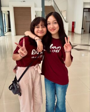 Fajar Bustomi Instagram - Film #Dilan1983WoAiNi Masih Tayang Dibioskop. 🤗

Bagi Teman-teman jangan lupa saksikan film Dilan 1983 Wo Ai Ni Dibioskop kesayangan kalian 🎬

Terimakasih banyak untuk semua yang sudah menonton & mendukung film #Dilan1983WoAiNi 💛💛💛