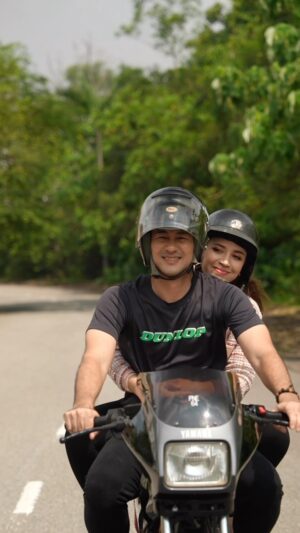 Farid Kamil Instagram - Sesi pujuk-memujuk bermula..👀

@pakmatwesterncafe