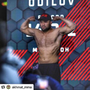 Faridun Odilov Instagram - Сегодня на ТАТ НЕФТЬ АРЕНЕ всех вас жду 👊🏼
Просто не моргните Ин ша Аллах.

- Соперник другой , но цель та же 👊🏼
@aca_mma