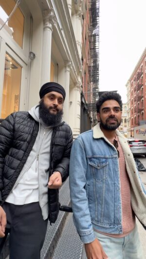 Fateh Doe Instagram - Ran into this Kangaroo in New York 🤣