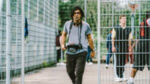 Fatih Akin Instagram - 27.10.22 im Kino, sinemarla… Rheingold machen Doing Rheingold #rheingoldfilm Rheingold’u yaparken @goldmann @warnerbrosde @emilio_sakraya_ @ilyes_raoul #uğuryücel Foto by @gordon_timpen