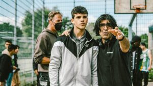 Fatih Akin Instagram - 27.10.22 im Kino, sinemarla… Rheingold machen Doing Rheingold #rheingoldfilm Rheingold’u yaparken @goldmann @warnerbrosde @emilio_sakraya_ @ilyes_raoul #uğuryücel Foto by @gordon_timpen