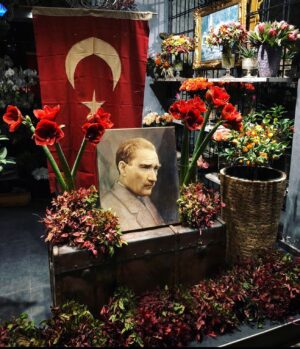 Fatih Artman Instagram - İlelebet payidar 🇹🇷