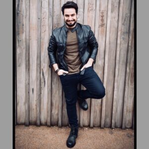 Fatih Doğan Instagram - Bahtiyar Ölmez yeni bölümüyle şimdi atv ekranlarında...Ramazan’ı bekleyen teklikeli oyunlar neler? #ailemiçin #bahtiyarölmez #ramazan #dizi @atvturkiye