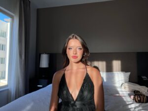 Fatima Ptacek Instagram - Smile or no smile?