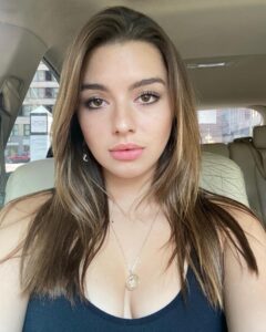Actress Fatima Ptacek HD Instagram Photos and Wallpapers January 2022