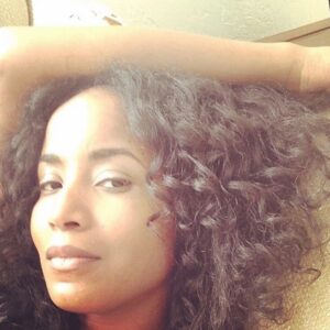 Faune Chambers Watkins Instagram - I accept @breshawebb & @evamarcille ❤️❤️
•
We are BLACK WOMEN! 
We build..
We don't tear down other BLACK WOMEN!!
We have felt the pain of being torn down and have decided that we will be deliberate about building others!
Far too often, us women find it easier to criticize each other instead of building each other up. With all of the negativity going around, let's do something positive!
Upload one photo of yourself then tag as many sisters to do the same. Let's build ourselves up instead of tearing ourselves down. ♥️♥️♥️ I did my best to not tag if ya already posted🤗