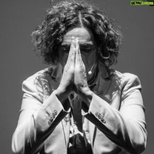 Favio Posca Instagram - Gracias por estos meses de diversión, hoy hago la ultima del 19, vuelvo el 3 de enero del 2020  @teatrometsura 📸 @adlerguido