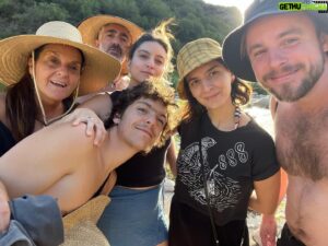 Favio Posca Instagram - Amores en el paraiso❤️. @manuposca @rocco.posca @kaptajnone @belenasad @luisacayetana