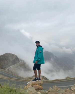 Fayez Bin Jurays Instagram - ‏مقتطفات رحلتنا إلى الجنوب😍❤️ 
@yaqoub_alfarhan 
@naifbd 
@visitsaudi.ar 
@pangaeaclub 
📸: @mohgraph 
#صيفنا_على_جوّك