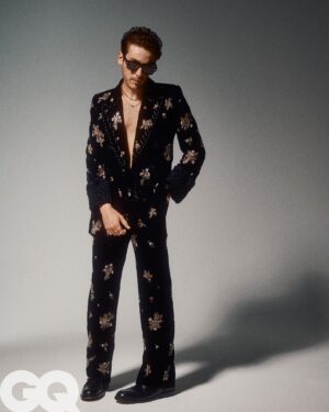 Federico Cesari Instagram - Grazie @gqitalia 🤍

Photo: @_alessandrooliva 
Styling: @marcodellassette 
Grooming: @chessafranco 
@volver.actor 
@andreasmercante