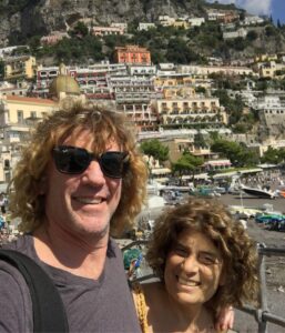 Federico D'Elía Instagram - Con la gran @mariarosaargento x Positano ❤️