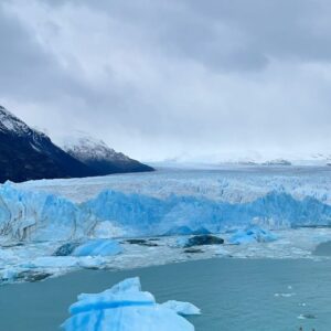 Federico Olivera Instagram - Texturas

@hieloyaventura 
@hotelkostenaike 
@elcalafatetierradeglaciares 

#patagoniargentina