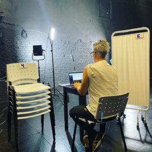Federico Olivera Instagram - Calentando motores. 

Sab 11 de Mayo 19 h función preestreno
El fondo de la escena.
Teatro El Portón de Sánchez.