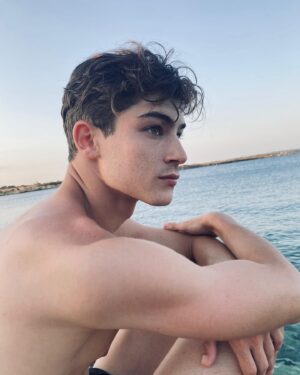 Federico Russo Instagram - ☀️🌊