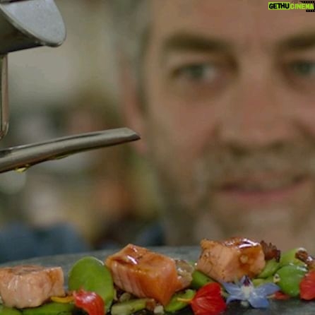 Felipe Braun - 2.6K Likes - Cocinar es mucho más que la preparación de alimentos. Es un acto lleno de significado, una forma de conectar con la Tierra y agradecer a la naturaleza que nos provee de ricos ingredientes.
A mi me encanta cocinar! Y siempre estoy probando nuevas recetas, así que cuéntenme cuáles son las suyas!
Los leo!!
.
.
.
#cocina #organic #nature #SurdeChile