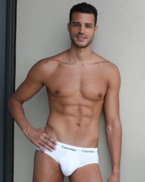 Felipe Gomes Instagram - New snaps by @kieferstudio 📸
.
.
.
.
#model #polaroid #malemodel #madeinbrazil #abs #fitness