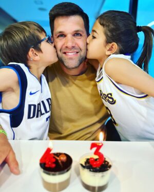 Felipe Reyes Instagram - 43 años ya! Gracias a todos por vuestras felicitaciones. 🎂🎉🎁