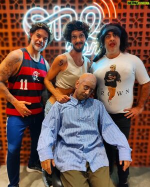 Felipe Torres Instagram - Obrigado Tio!
Perdemos muitos seguidores ontem, mas conseguimos 17K de empréstimo consignado para aposentados. 

#podtrash #humorincontrolável #hermeserenato