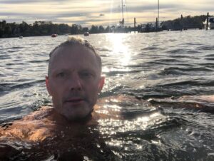 Felix Herngren Instagram - Alltså fortfarande nästan ljummet i plurret!