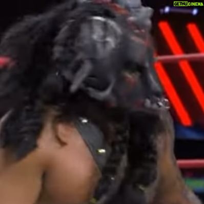 Fénix - 5.3K Likes - Thank you very much for the welcome @aew was incredible last night, thank you all of you for the support, for your love. I’M BACK! 👑
#Animo #MexaKing