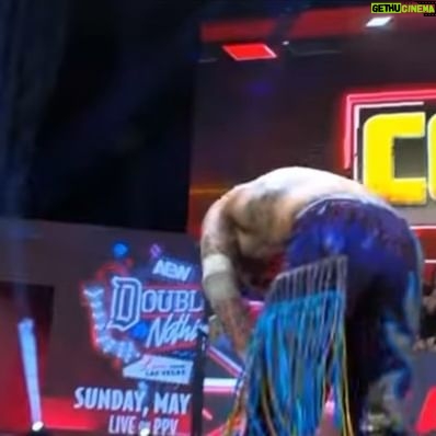 Fénix - 5.3K Likes - Thank you very much for the welcome @aew was incredible last night, thank you all of you for the support, for your love. I’M BACK! 👑
#Animo #MexaKing