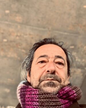 Feridun Düzağaç Instagram - Evde kalın 
Hayallerde dolaşın 🙏🏻