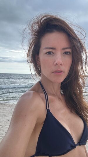 Fernanda Castillo Instagram - 🐚🍒
#Marlena #daviddamiano