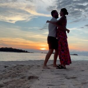 Fernanda Castillo Instagram - Que maravilloso visitar @stregispuntamita ! 
Gracias @eurozaz por la invitación a tu hogar y por la increíble experiencia gastronómica! 
Gracias #Wanda por todas sus atenciones! ♥️ Gracias amor @erikhayser por tan lindo días juntos!