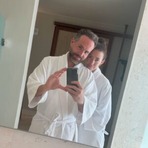 Fernanda Castillo Instagram - Que maravilloso visitar @stregispuntamita ! 
Gracias @eurozaz por la invitación a tu hogar y por la increíble experiencia gastronómica! 
Gracias #Wanda por todas sus atenciones! ♥️ Gracias amor @erikhayser por tan lindo días juntos!