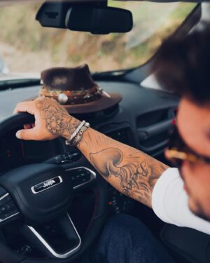 Fernando Fernandes Instagram - Tava com saudades de ar puro, pegar uma estrada, vento no rosto, conexão com a natureza…
Tudo isso a bordo do meu Jeep Renegade, que fez toda a diferença e deixou a viagem ainda mais especial !
E aí, tem uma dica boa de aventura !? Chama que eu vou
@jeepdobrasil #publi