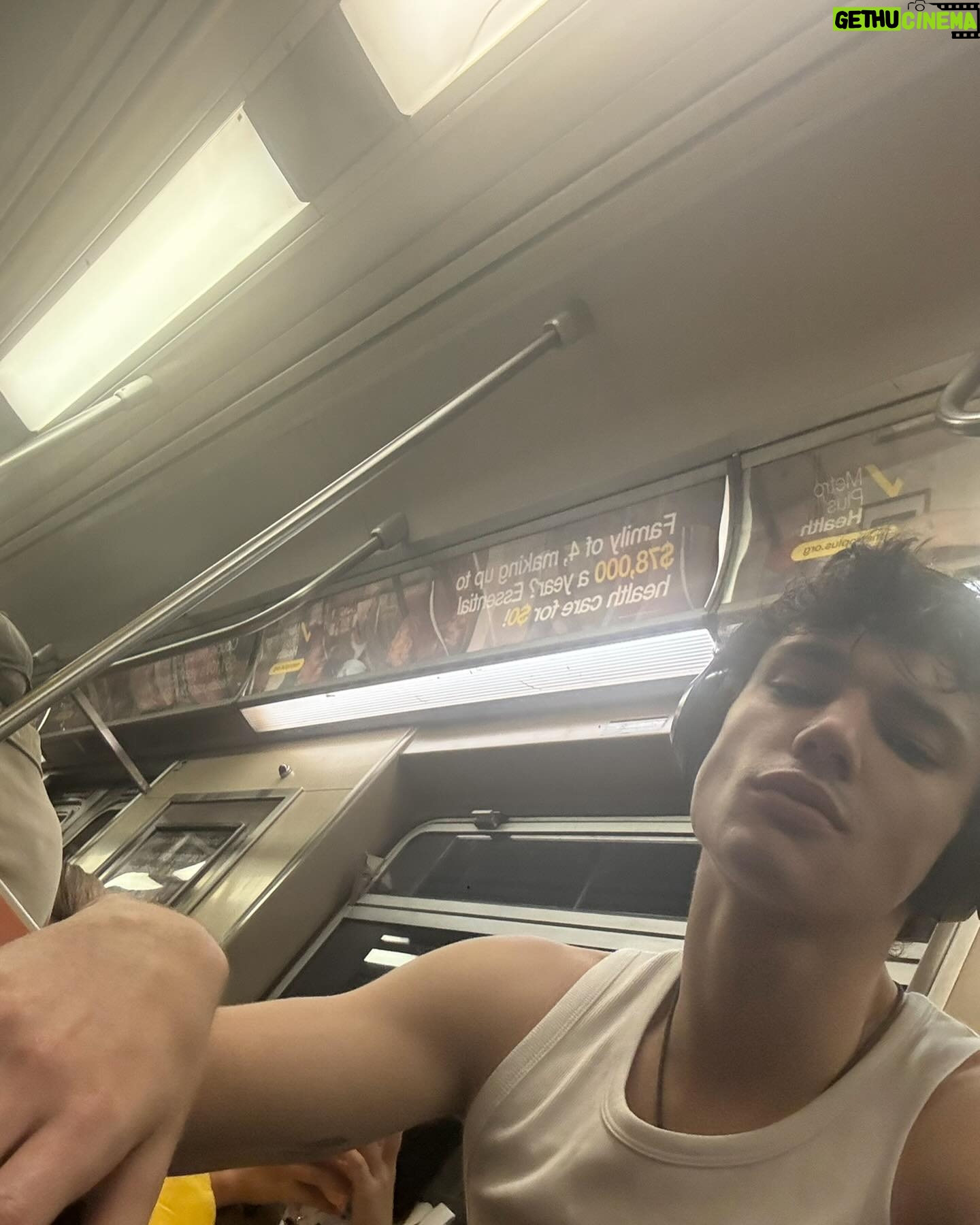 Fernando Lindez - 77.3K Likes -