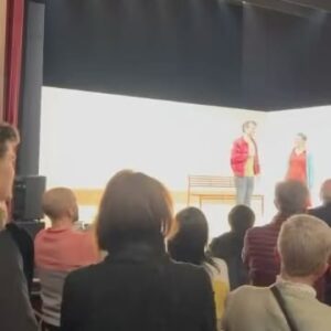 Fernando Tejero Instagram - El estreno soñado,nos lo regalaron anoche mis paisanos,mi Cordoba,mi Gran Teatro ….Si hace años me cuentan esto,no lo habría creído 
GRACIAS por el llenazo,por las ovaciones,por las criticas,no pueden ser más buenas
Nuestro Camino al Zoo,no puede haber arrancado de mejor forma
Gracias a @juan_carlos_rubio_cruz a @clarasd @talycualpro @cimarroj @pentacionespectaculos y a todo este equipazo que han hecho posible y que nos van a acompañar en este viaje.
Y a mis dos compañeros queridos y magníficos actores @mabeldelpozo y @danimuriel 
FELICES ES POCO 
VIVA EL TEATRO 🎭